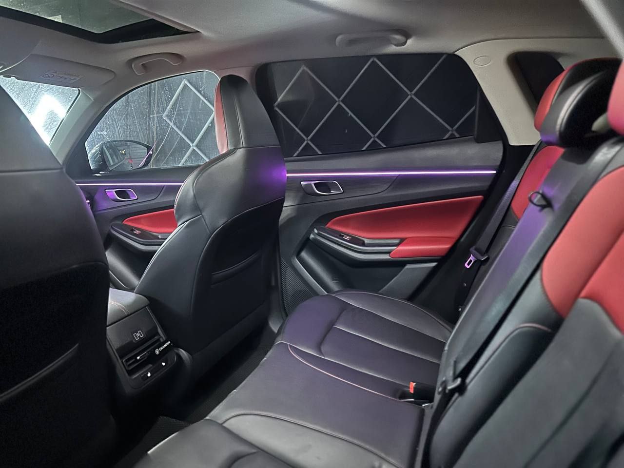 Контурная подсветка интерьера